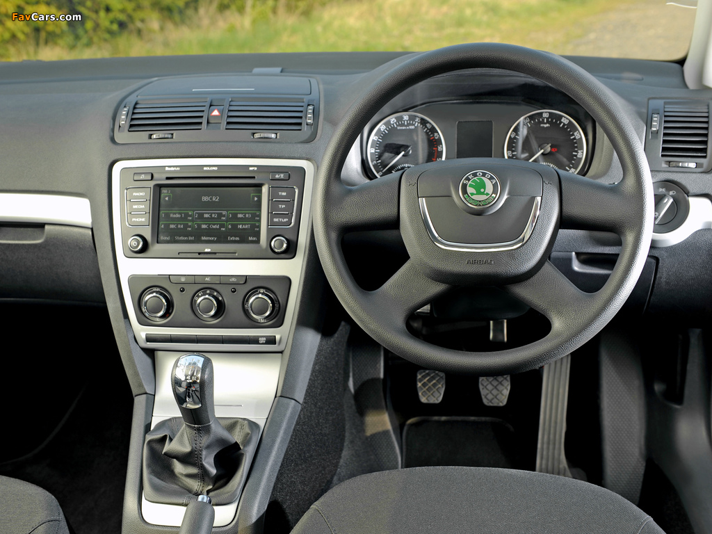 Škoda Octavia GreenLine UK-spec (1Z) 2009–13 images (1024 x 768)