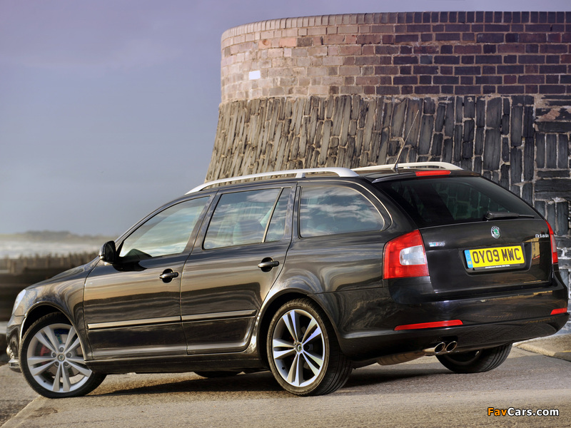 Škoda Octavia vRS Combi (1Z) 2009–13 pictures (800 x 600)