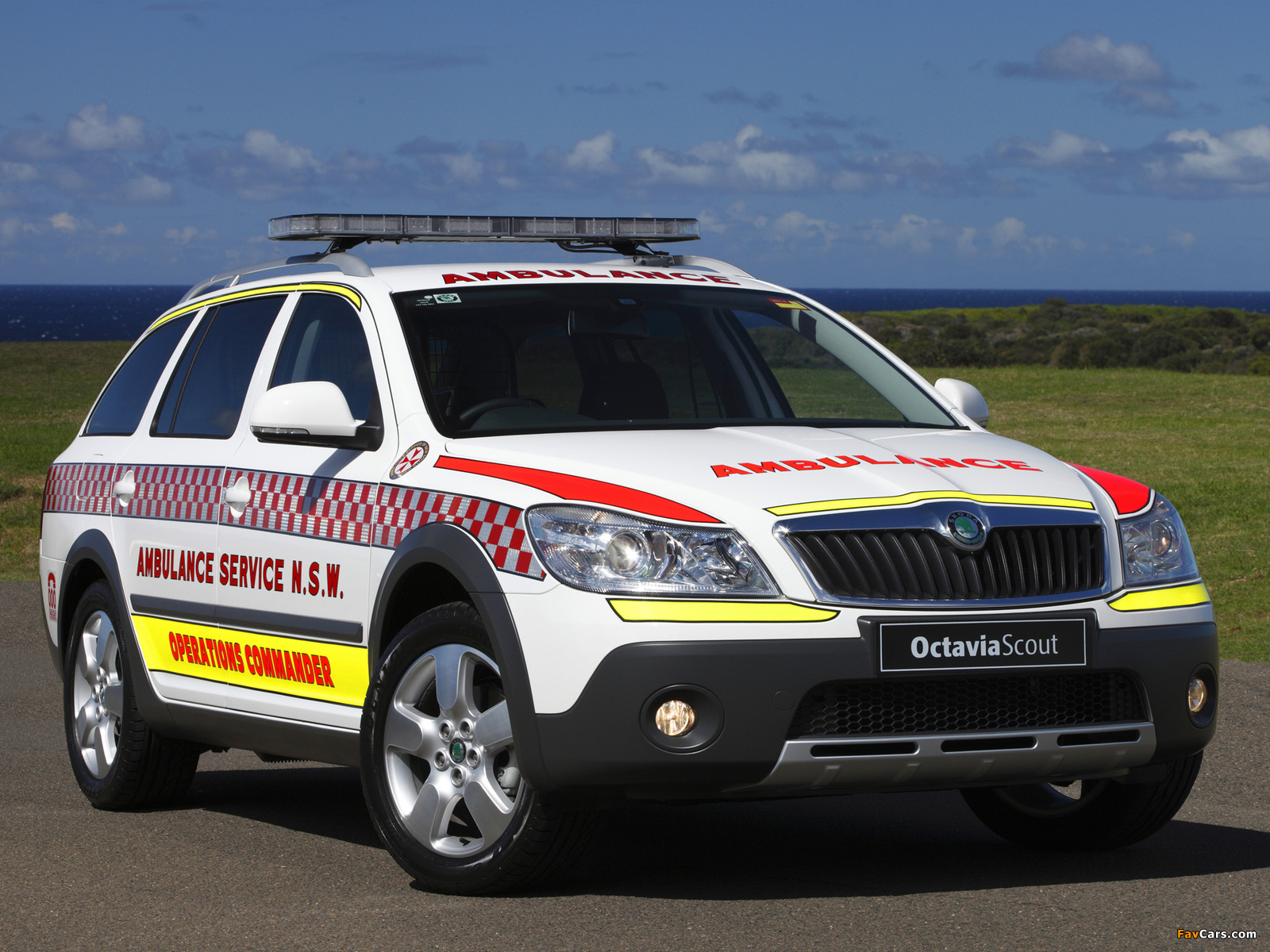 Škoda Octavia Scout Ambulance (1Z) 2009–13 pictures (1600 x 1200)