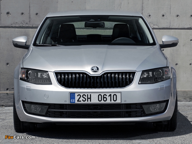 Škoda Octavia (5E) 2013 wallpapers (640 x 480)