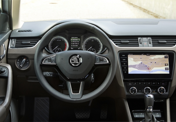 Škoda Octavia Combi Laurin & Klement 4×4 (5E) 2017 images