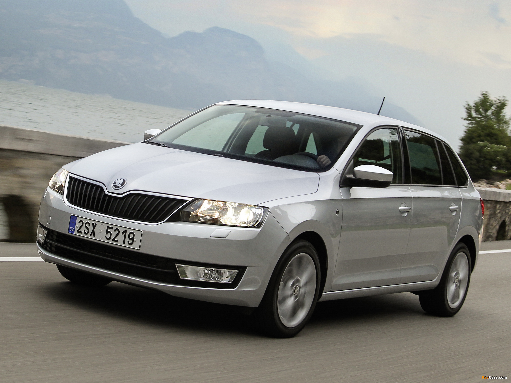 Photos of Škoda Rapid Spaceback 2013 (2048 x 1536)