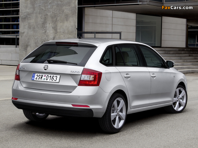 Škoda Rapid Spaceback 2013 images (640 x 480)