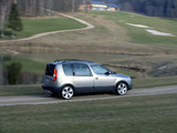 Photos of Škoda Roomster Scout 2007–10