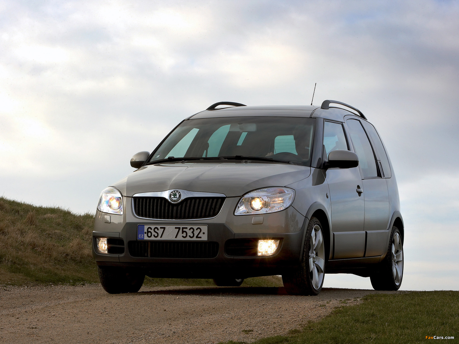 Pictures of Škoda Roomster Scout 2007–10 (1600 x 1200)