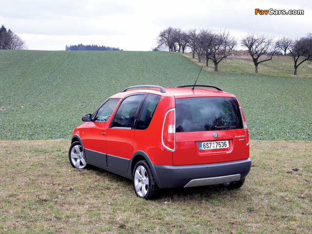 Pictures of Škoda Roomster Scout 2007–10 (640 x 480)