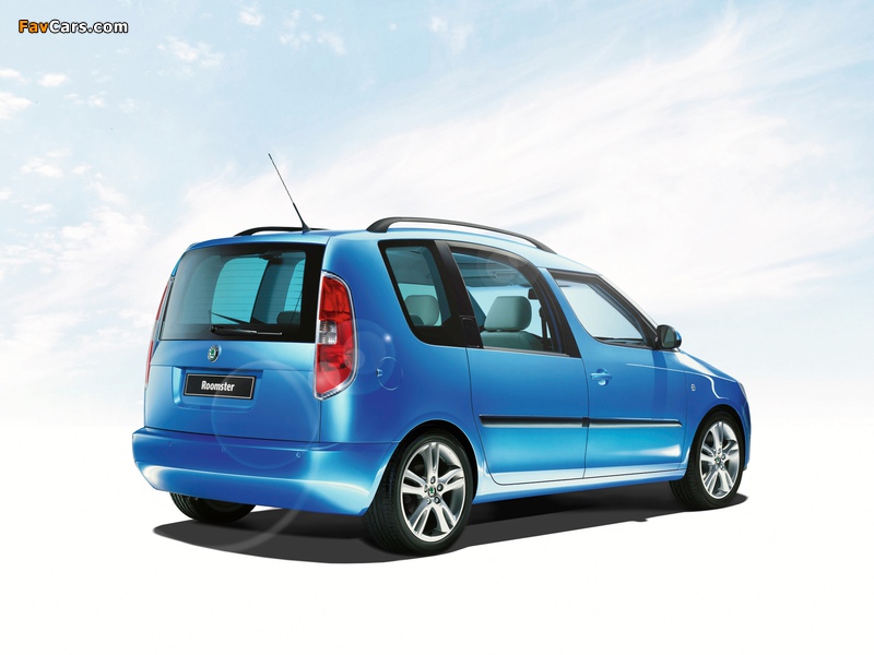 Škoda Roomster 2006–10 images (800 x 600)