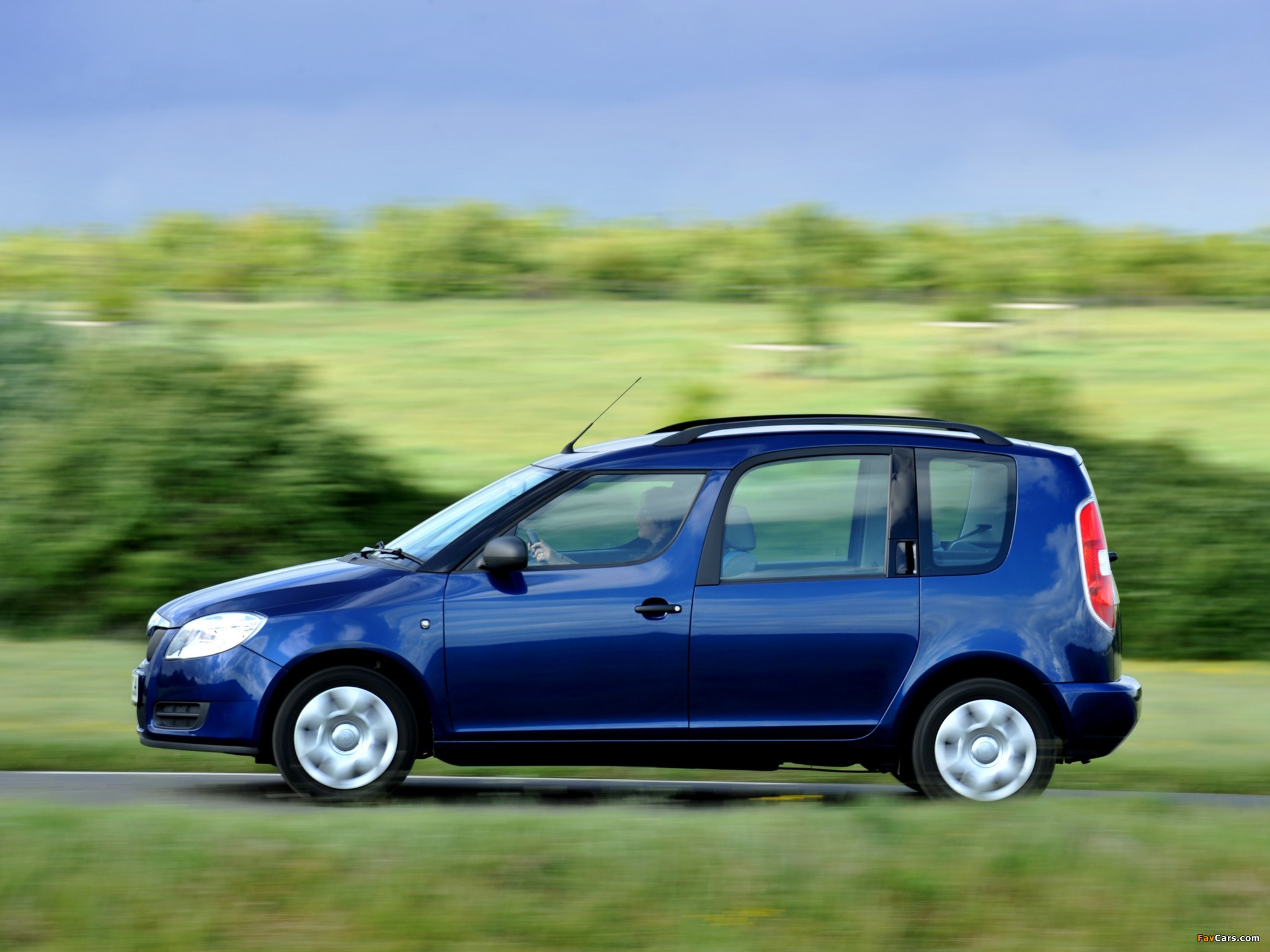 Škoda Roomster UK-spec 2006–10 photos (2048 x 1536)