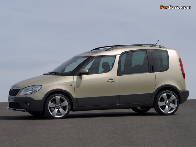 Škoda Roomster Scout 2010 images (640 x 480)