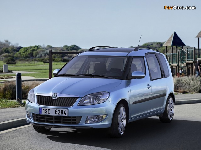 Škoda Roomster 2010 pictures (640 x 480)