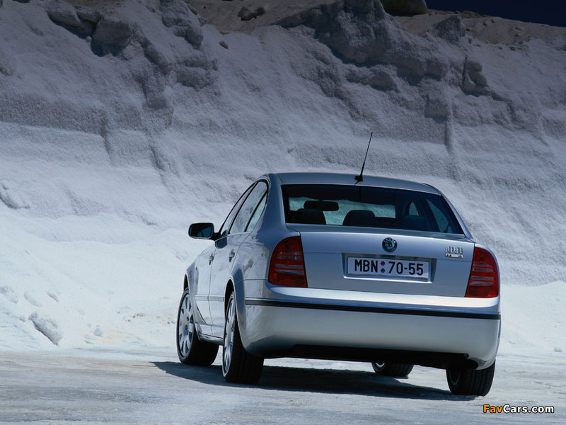 Photos of Škoda Superb 2001–06 (800 x 600)