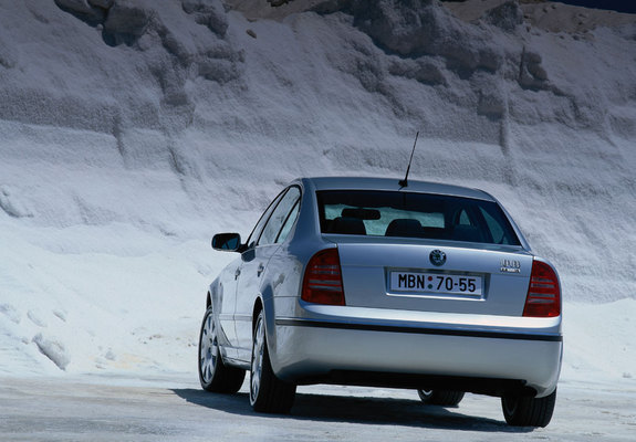 Photos of Škoda Superb 2001–06