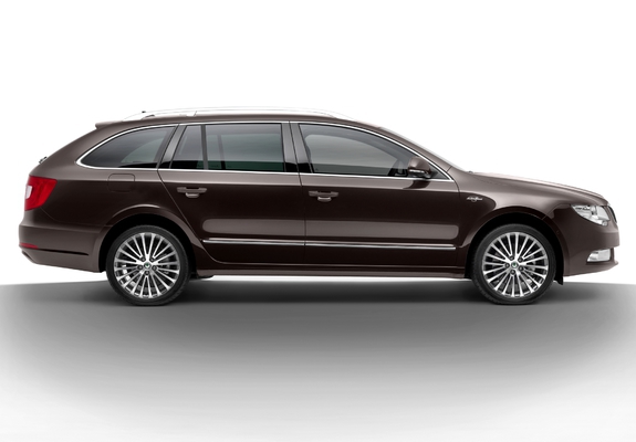 Photos of Škoda Superb Combi Laurin & Klement 2011–13