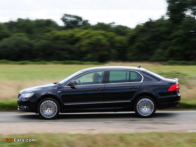 Photos of Škoda Superb Laurin & Klement UK-spec 2013 (640 x 480)