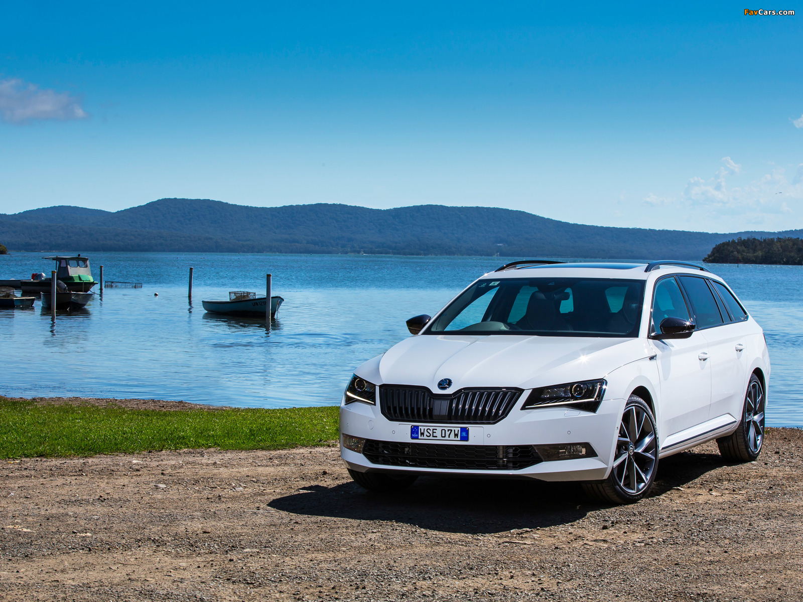 Photos of Škoda Superb Wagon 4×4 SportLine AU-spec 2017 (1600 x 1200)