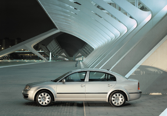 Pictures of Škoda Superb 2001–06