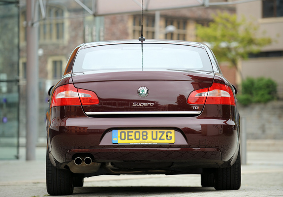 Pictures of Škoda Superb UK-spec 2008–13