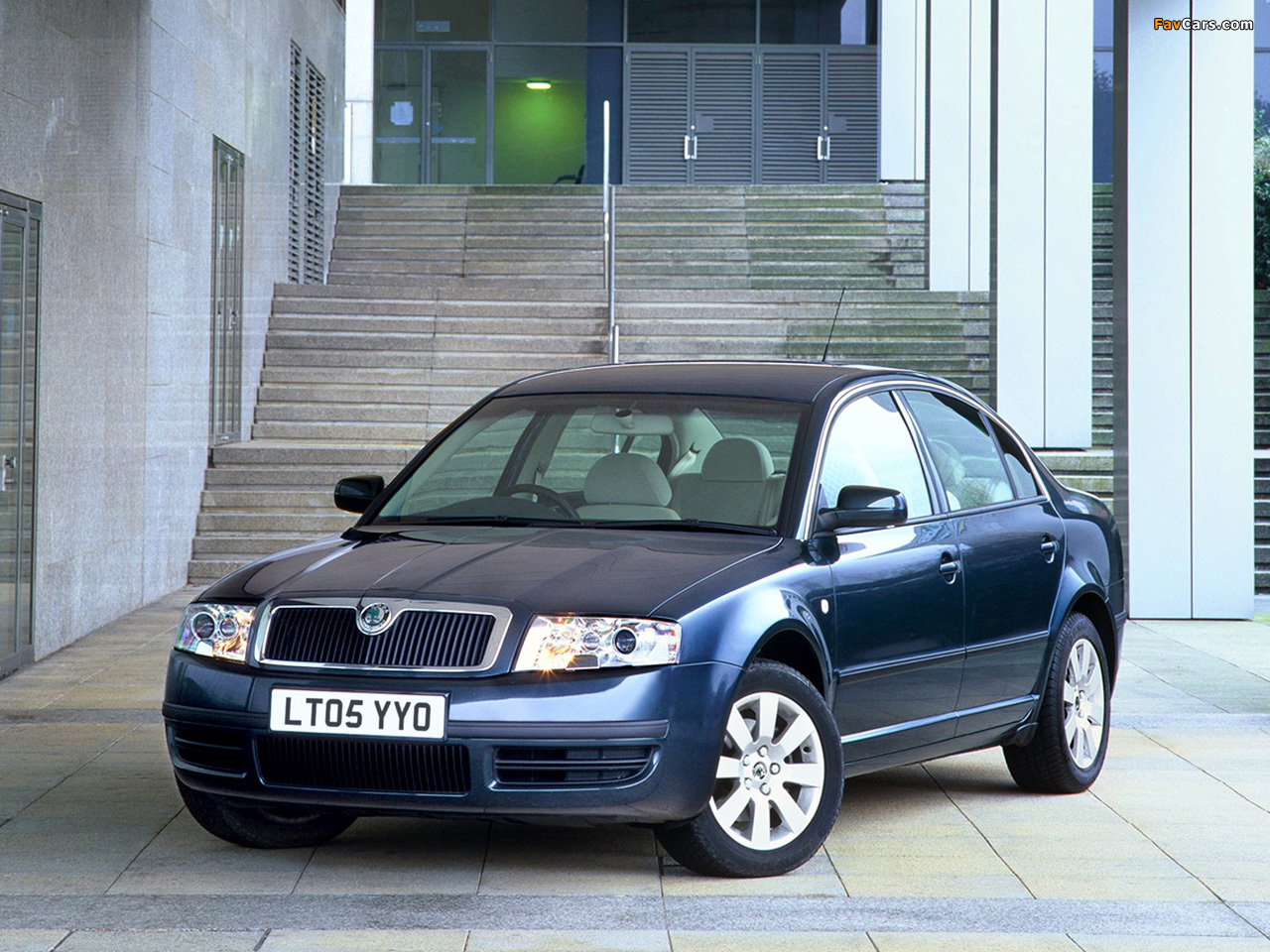 Škoda Superb UK-spec 2002–06 images (1280 x 960)