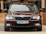 Škoda Superb UK-spec 2008–13 images