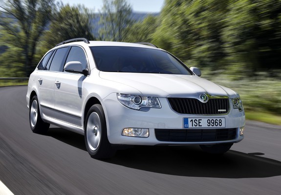 Škoda Superb Combi GreenLine 2009–13 wallpapers