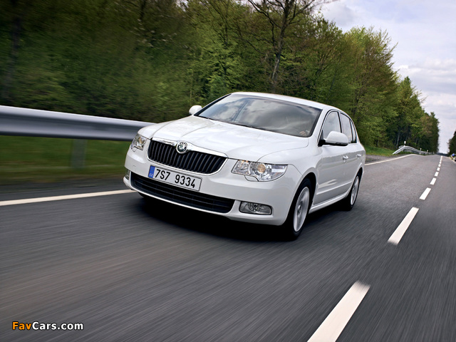 Škoda Superb GreenLine 2009–13 wallpapers (640 x 480)