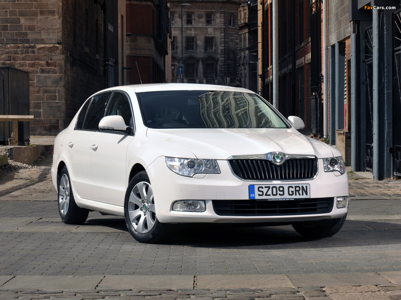 Škoda Superb GreenLine UK-spec 2009–13 wallpapers (1280 x 960)