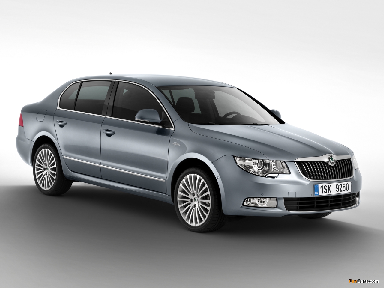 Škoda Superb Laurin & Klement 2011–13 images (1280 x 960)