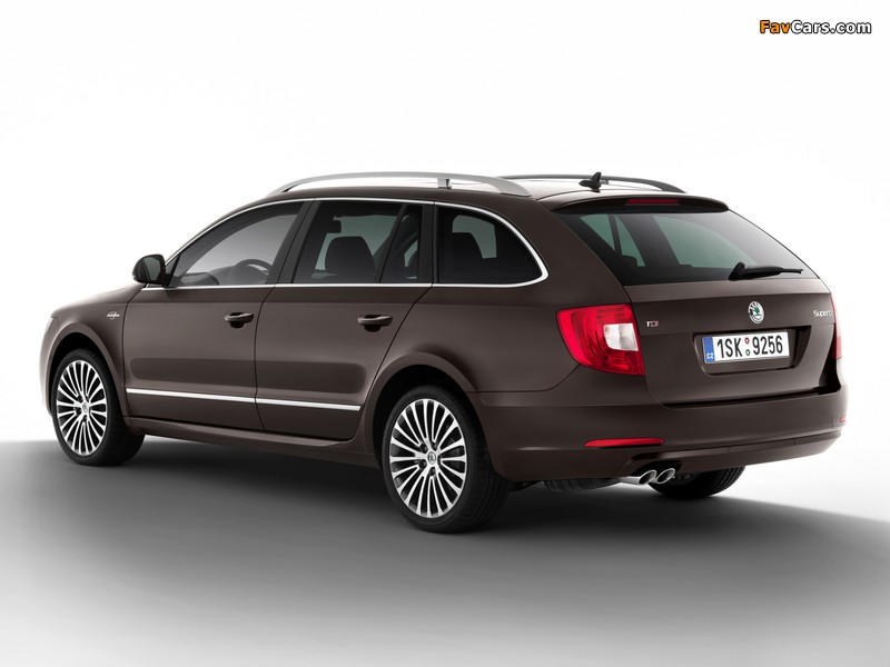 Škoda Superb Combi Laurin & Klement 2011–13 photos (800 x 600)