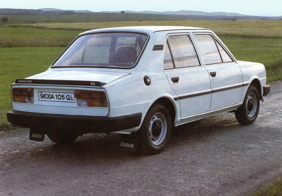 Pictures of Škoda 105 GL (Type 742) 1981–83