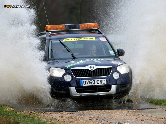 Škoda Yeti Safety Car 2009–13 photos (640 x 480)