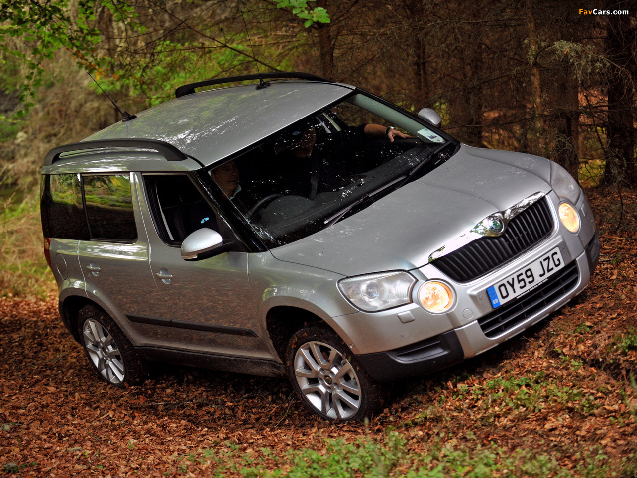 Škoda Yeti UK-spec 2009–14 pictures (1280 x 960)