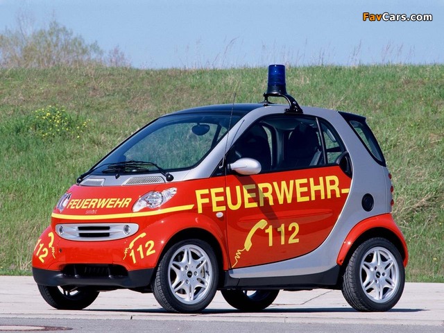 Photos of Smart ForTwo Feuerwehr 2004–07 (640 x 480)
