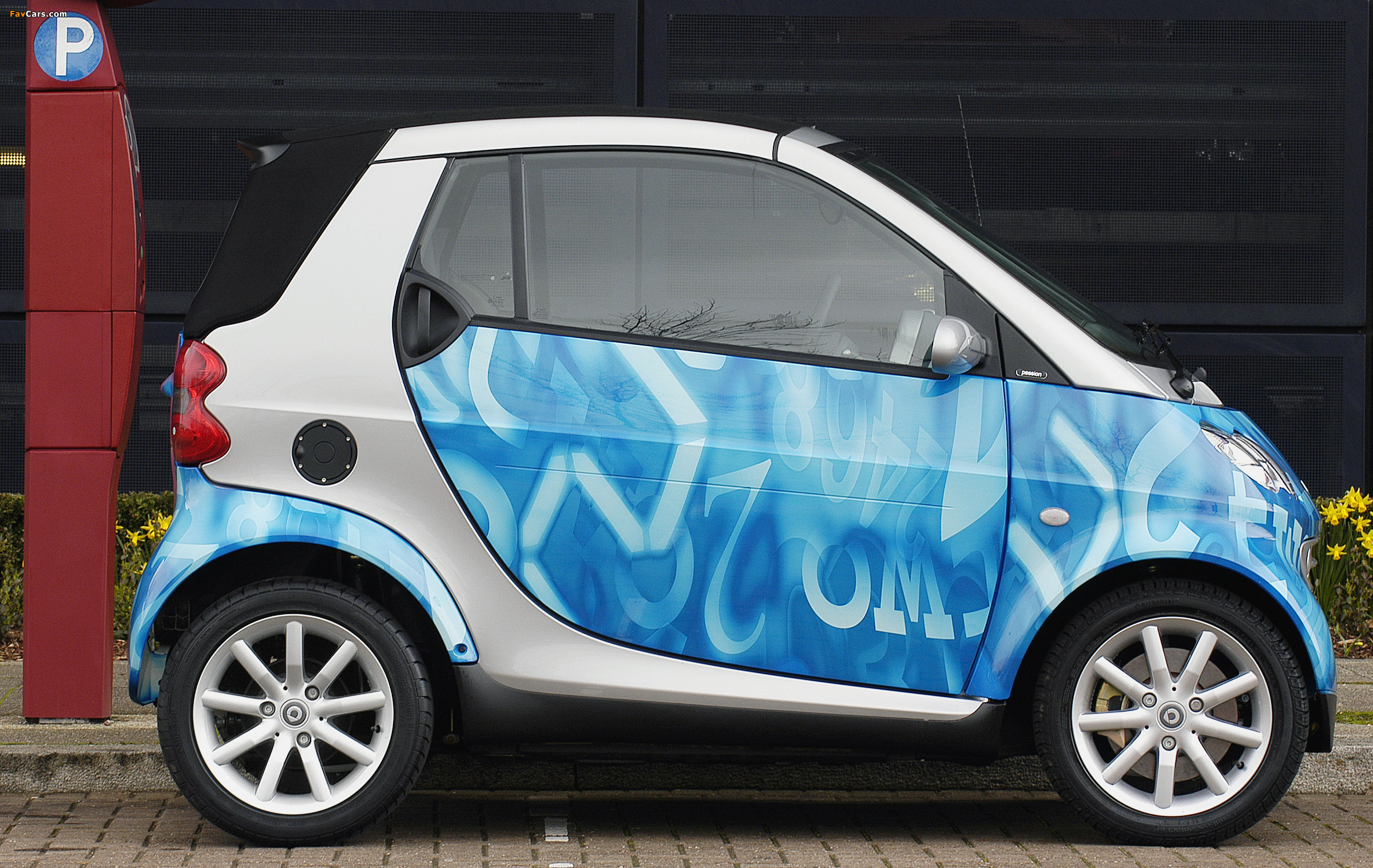 Smart City Cabrio UK-spec 2000–04 wallpapers (2400 x 1518)