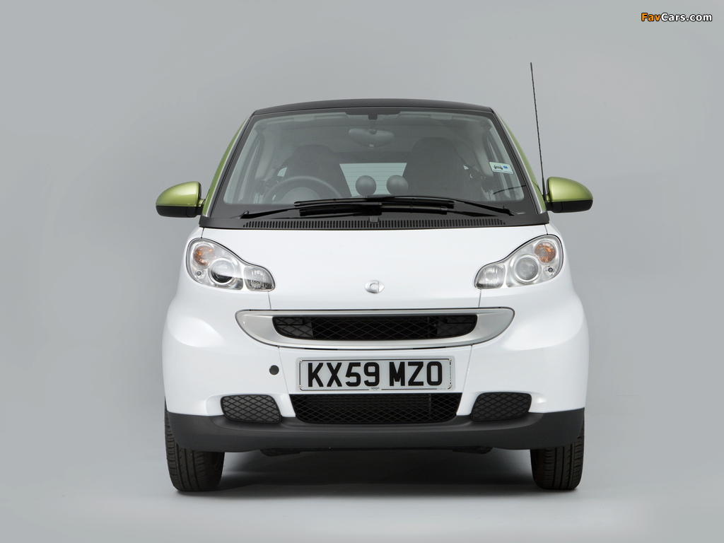 Smart ForTwo Electric Drive UK-spec 2009–11 images (1024 x 768)