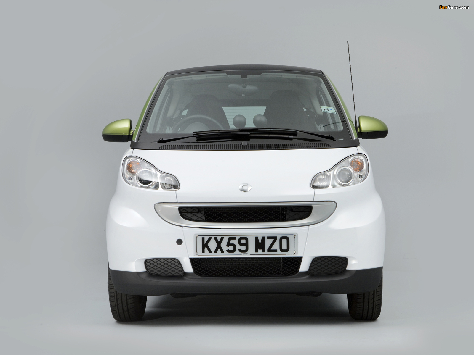 Smart ForTwo Electric Drive UK-spec 2009–11 images (1600 x 1200)