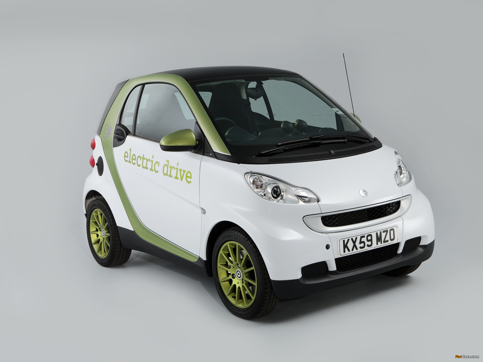 Smart ForTwo Electric Drive UK-spec 2009–11 wallpapers (2048 x 1536)