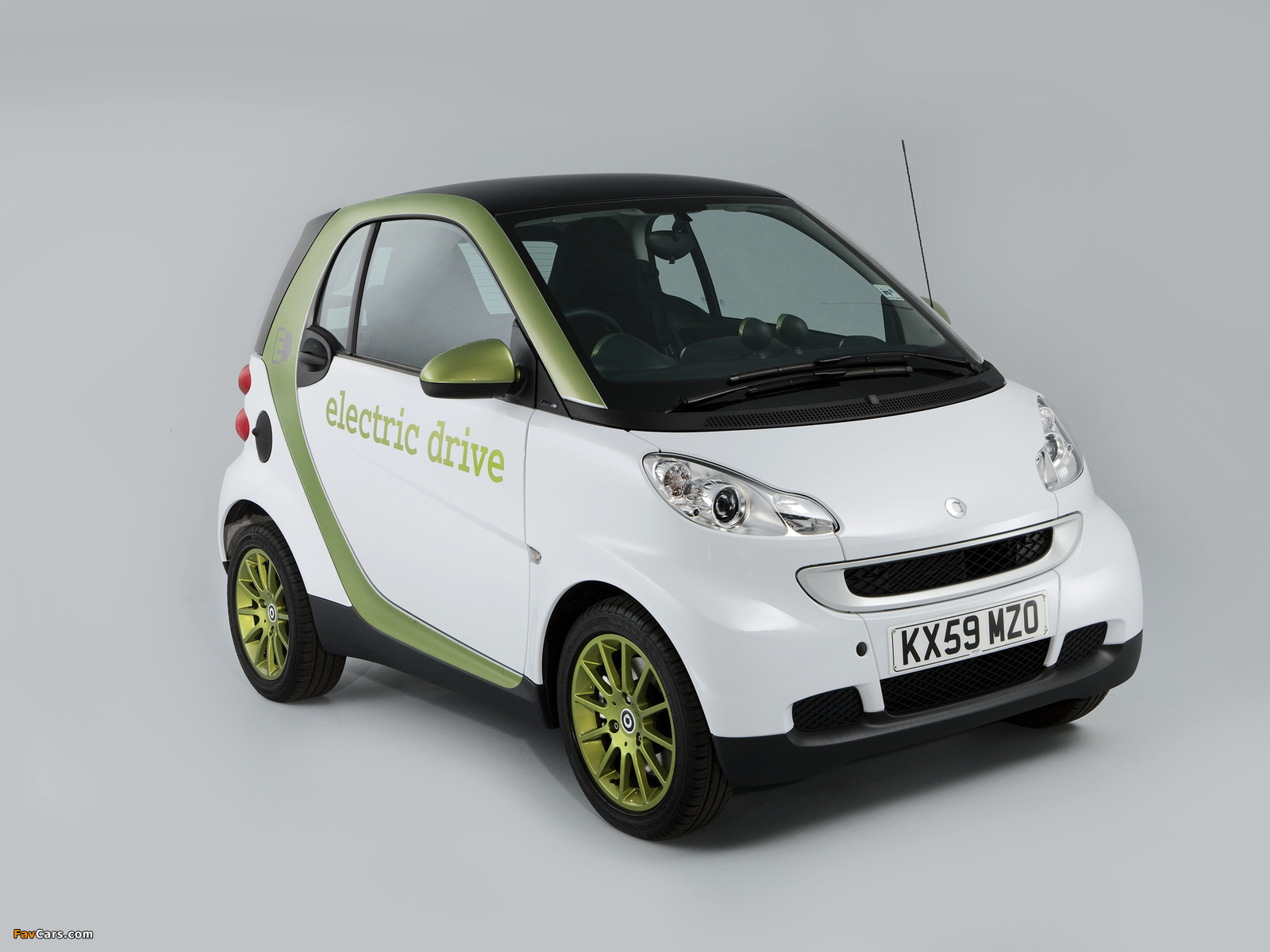 Smart ForTwo Electric Drive UK-spec 2009–11 wallpapers (1600 x 1200)