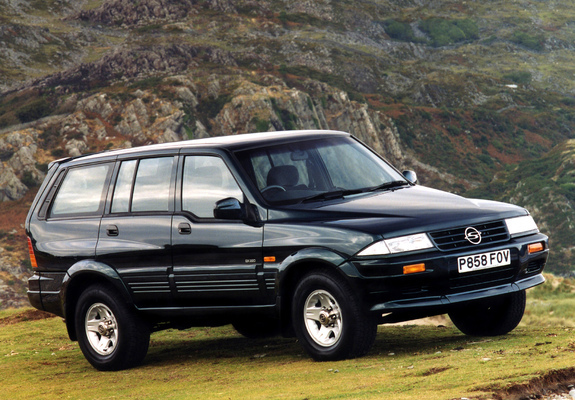 Images of SsangYong Musso UK-spec 1993–98