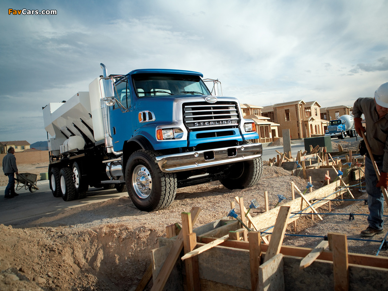 Pictures of Sterling L-Line Set Forward Dump Truck 2005–09 (800 x 600)