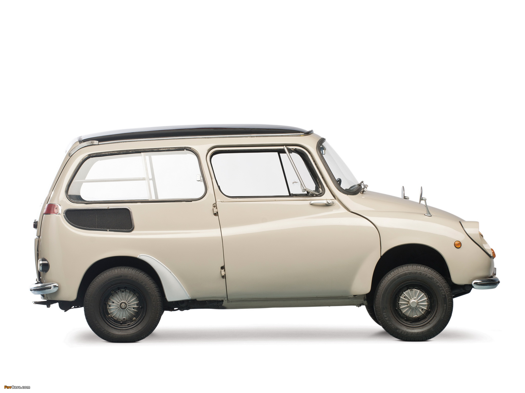 Subaru 360 Custom 1958–71 images (2048 x 1536)