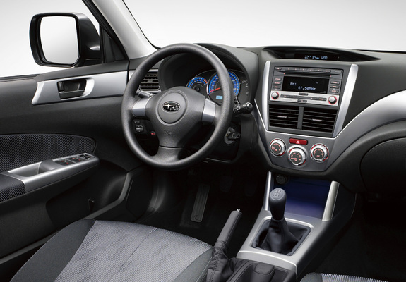 Images of Subaru Forester 2008–11