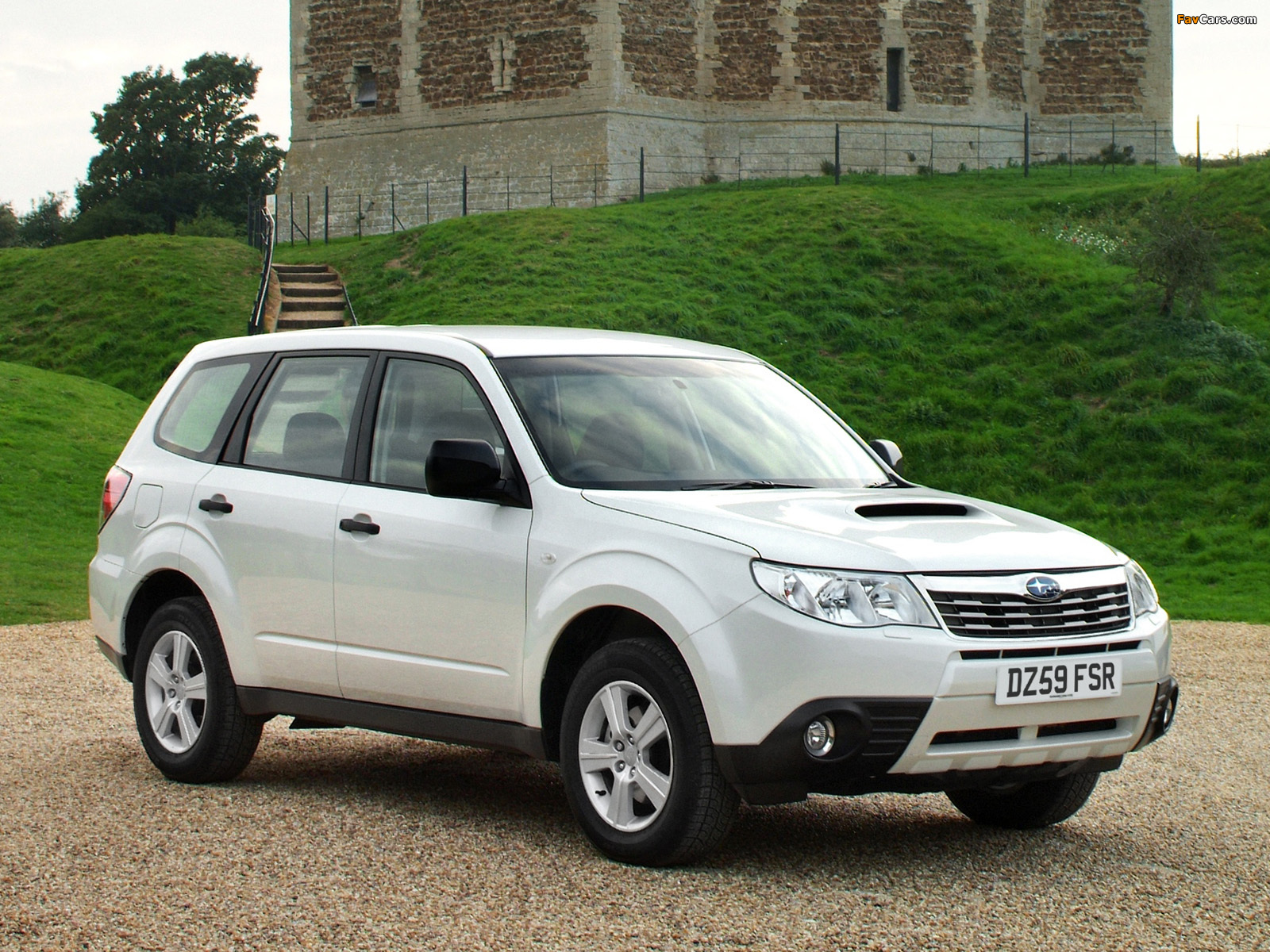 Images of Subaru Forester 2.0D UK-spec (SH) 2008–11 (1600 x 1200)