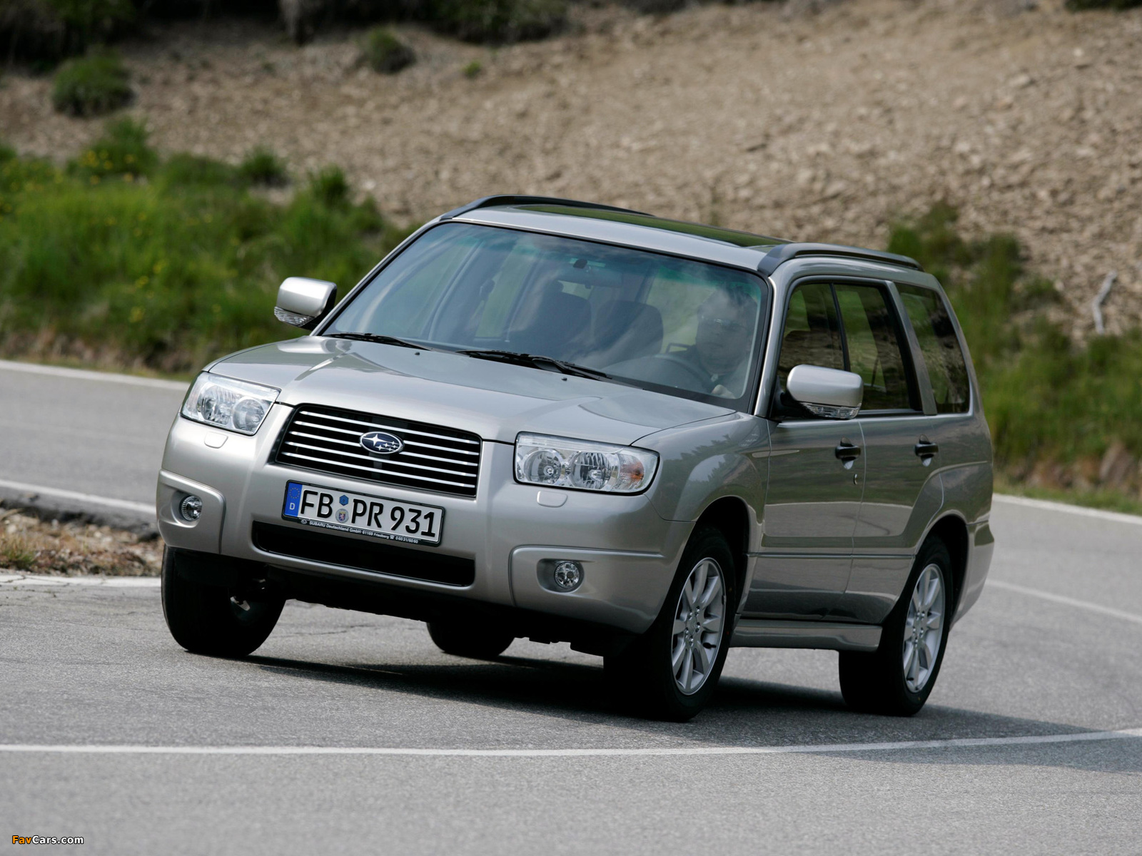 Pictures of Subaru Forester 2.0X 2005–08 (1600 x 1200)