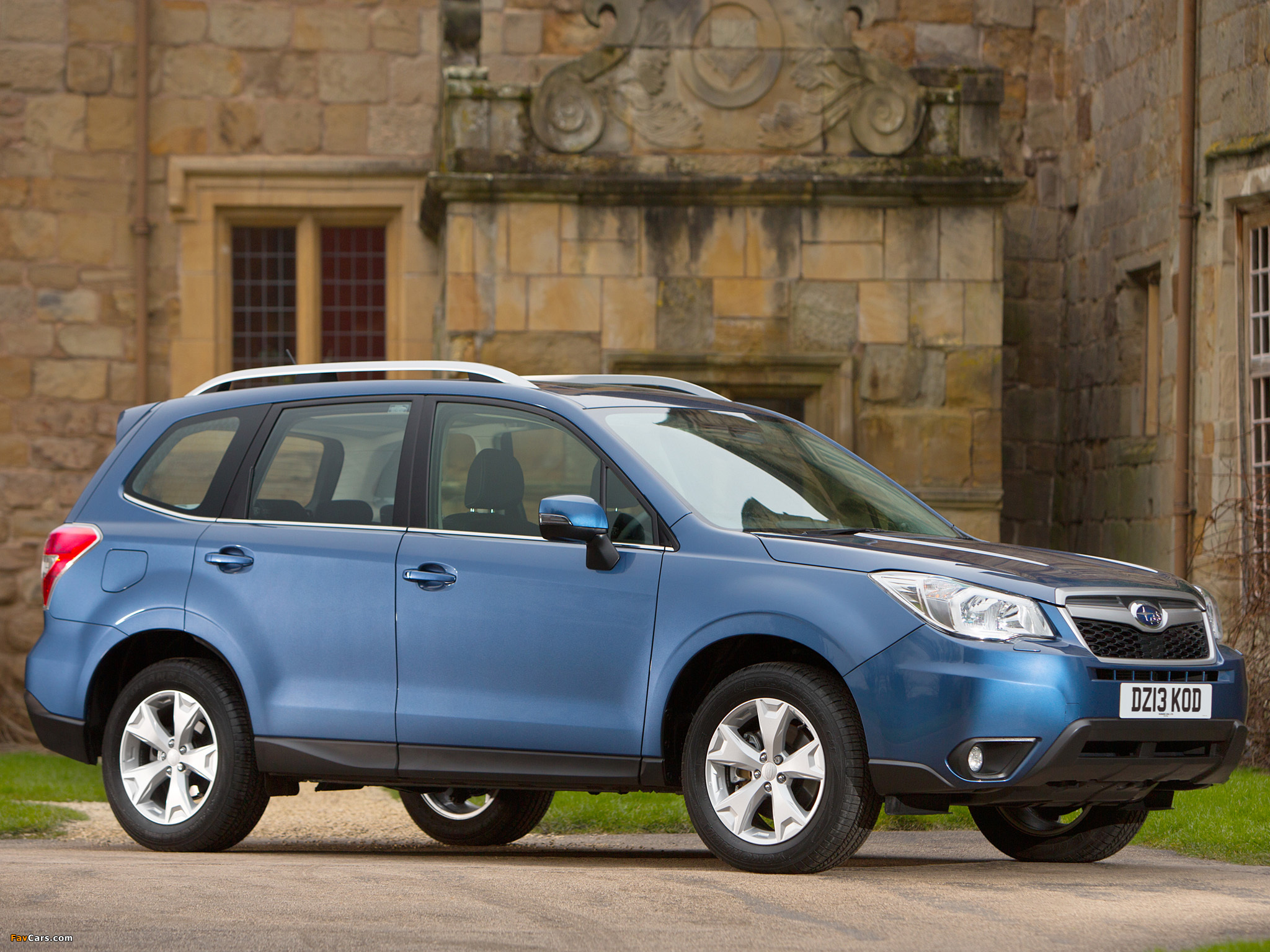 Pictures of Subaru Forester 2.0D XC UK-spec 2013 (2048 x 1536)
