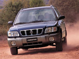 Subaru Forester 2.0GX 2000–02 images