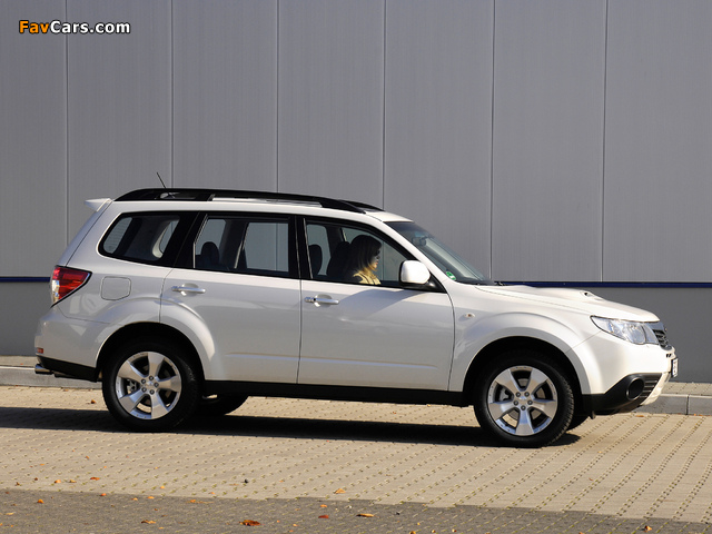 Subaru Forester 2.0D 2008–11 pictures (640 x 480)