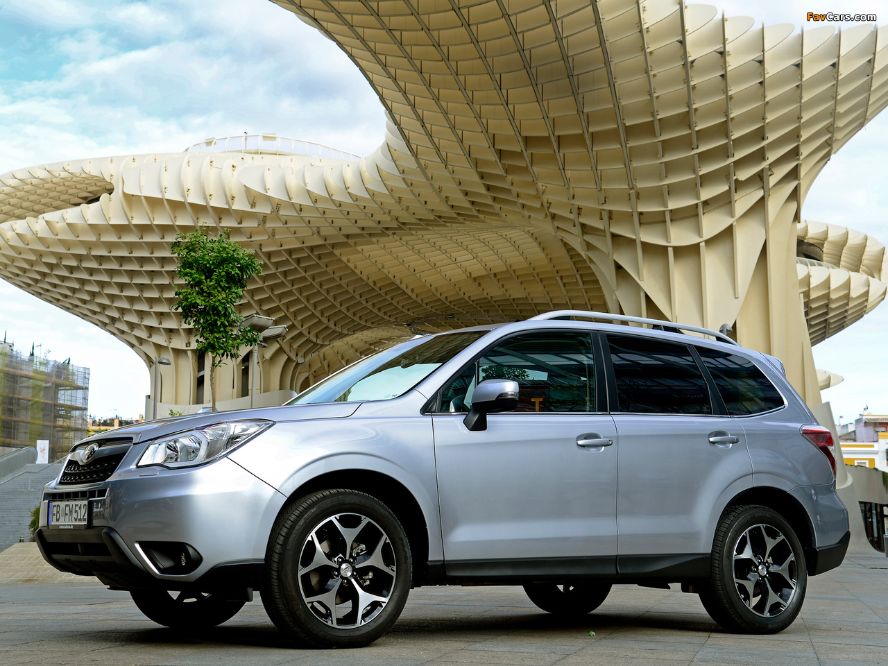 Subaru Forester 2.0X 2012 wallpapers (1280 x 960)