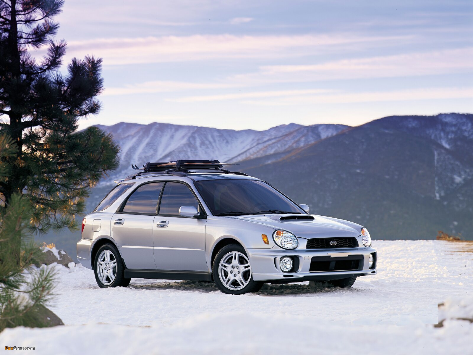 Images of Subaru Impreza WRX Sport Wagon (GGA) 2000–02 (1600 x 1200)