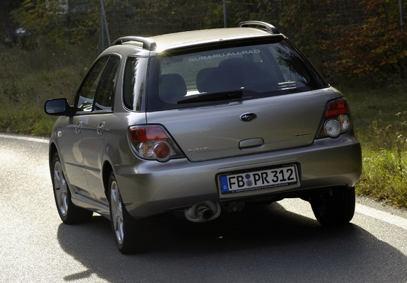 Photos of Subaru Impreza 2.0R Wagon (GG) 2005–07