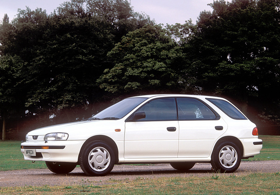 Pictures of Subaru Impreza Wagon 1992–96